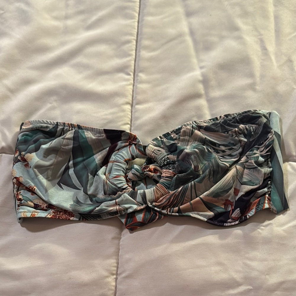 PatBO Elegant Green Floral Women's Bandeau or bathing suit top, Sz USA S